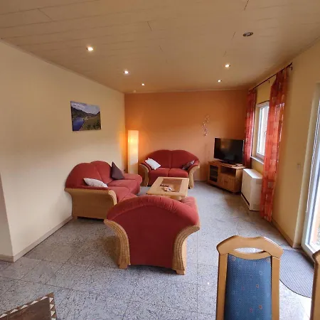 Апартаменты Moselferienweingut Schaefer