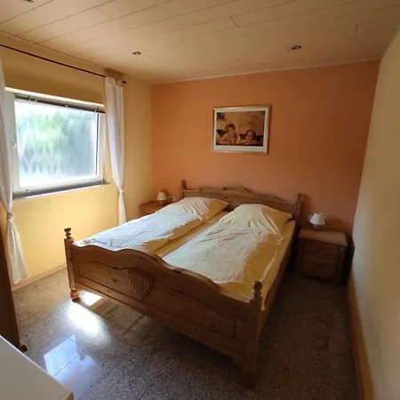 Moselferienweingut Schaefer * Винтрих